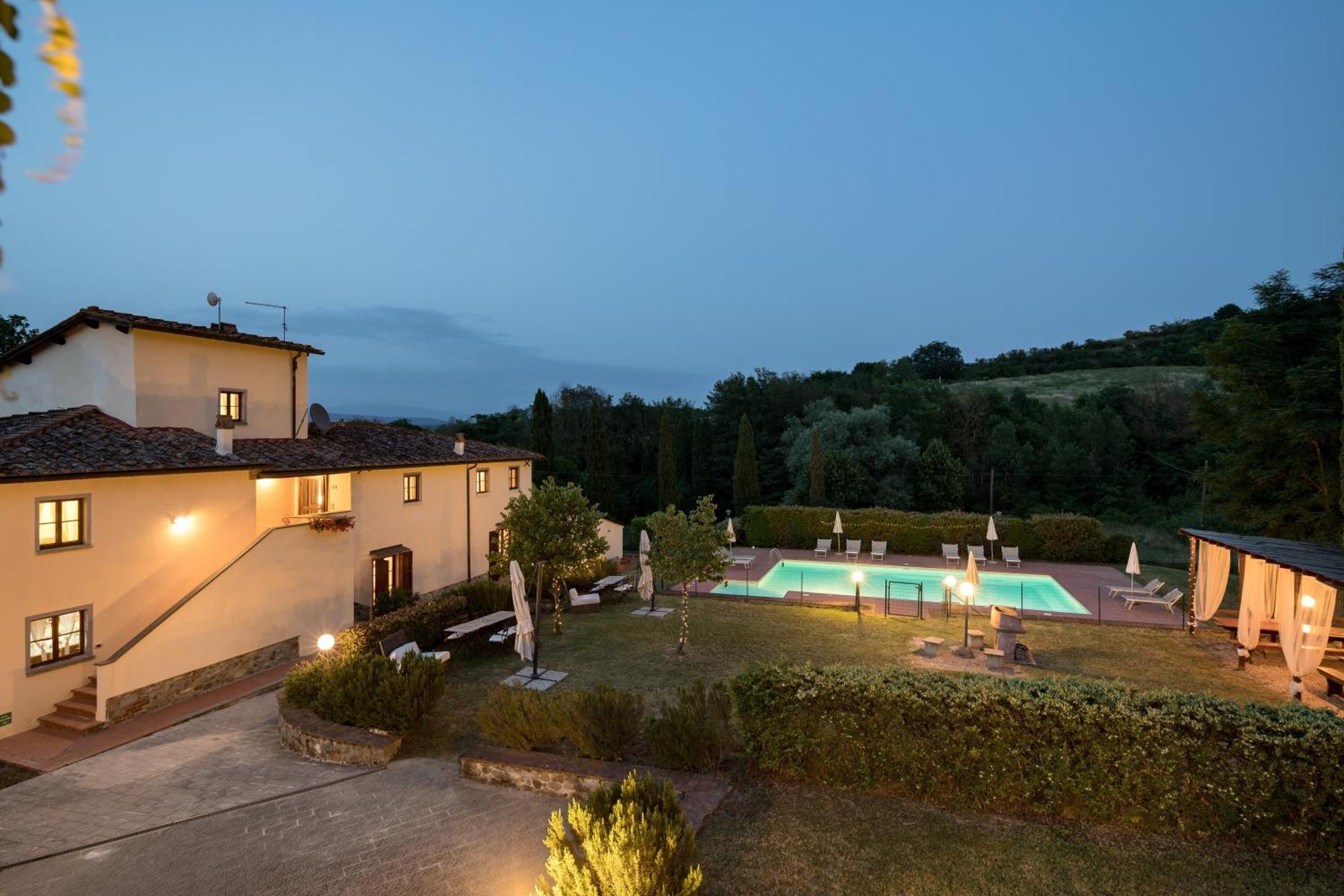 Borgo Santa Maria In Valle 拉泰里纳 外观 照片