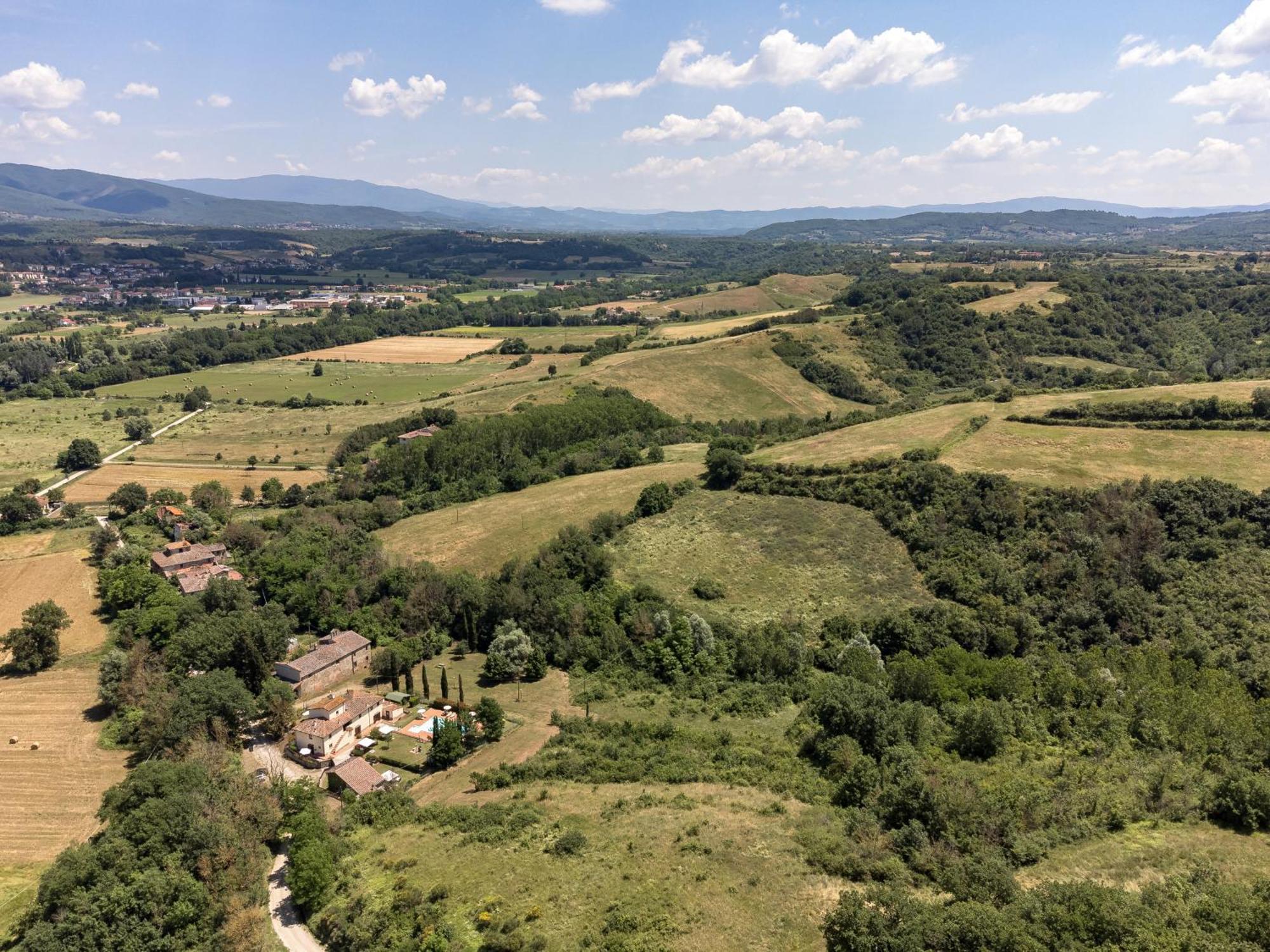 Borgo Santa Maria In Valle 拉泰里纳 外观 照片
