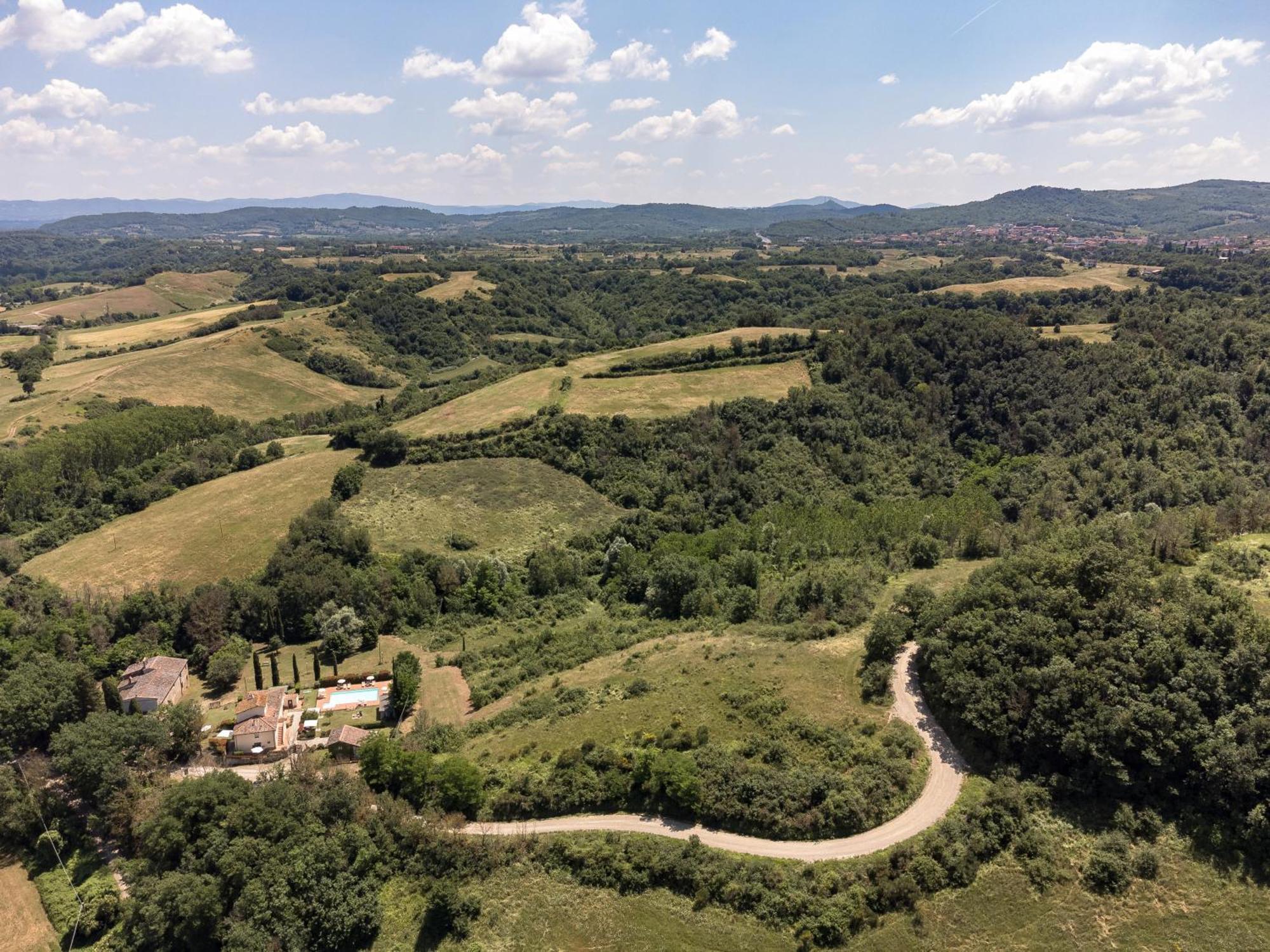 Borgo Santa Maria In Valle 拉泰里纳 外观 照片