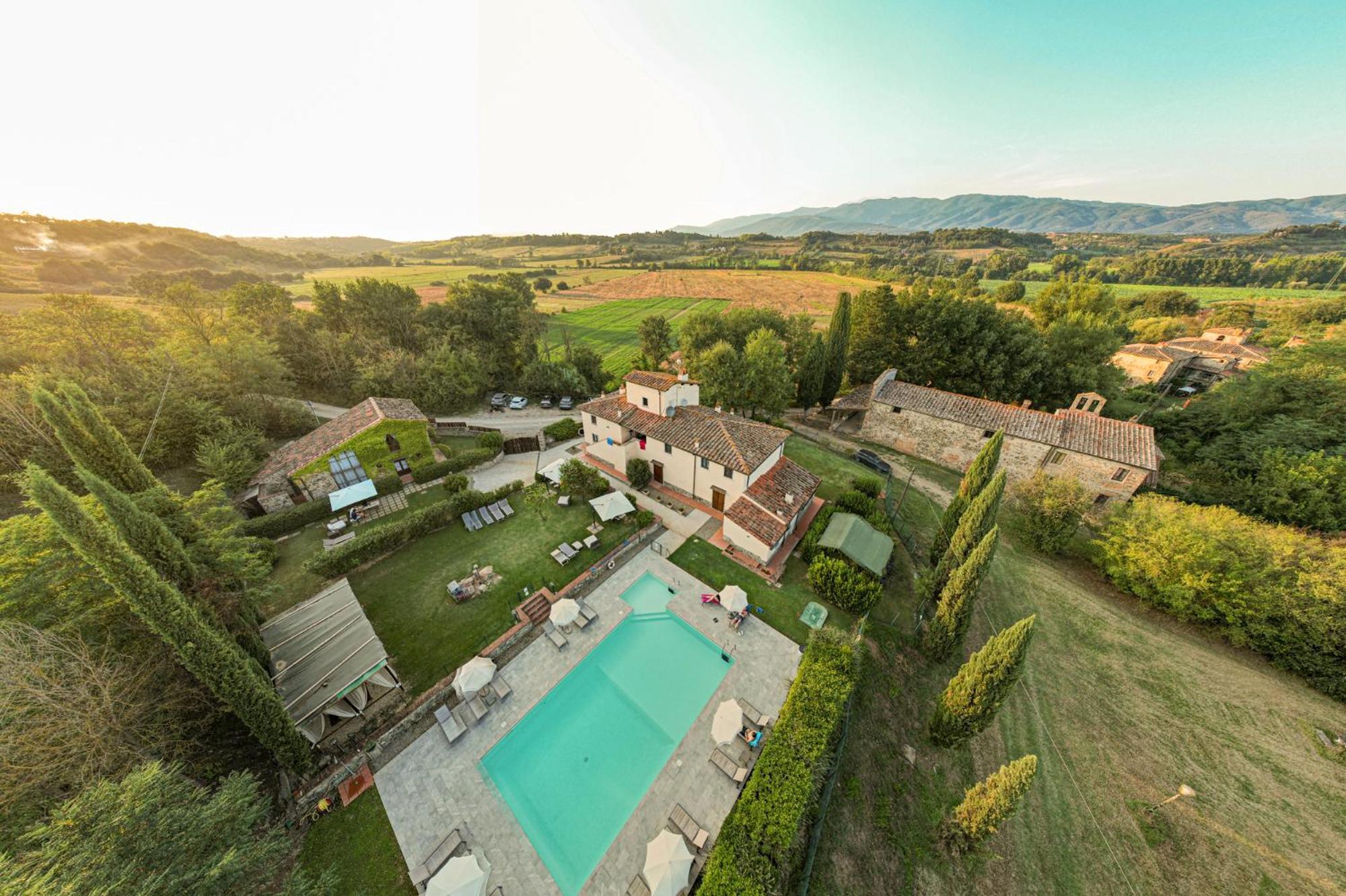 Borgo Santa Maria In Valle 拉泰里纳 外观 照片