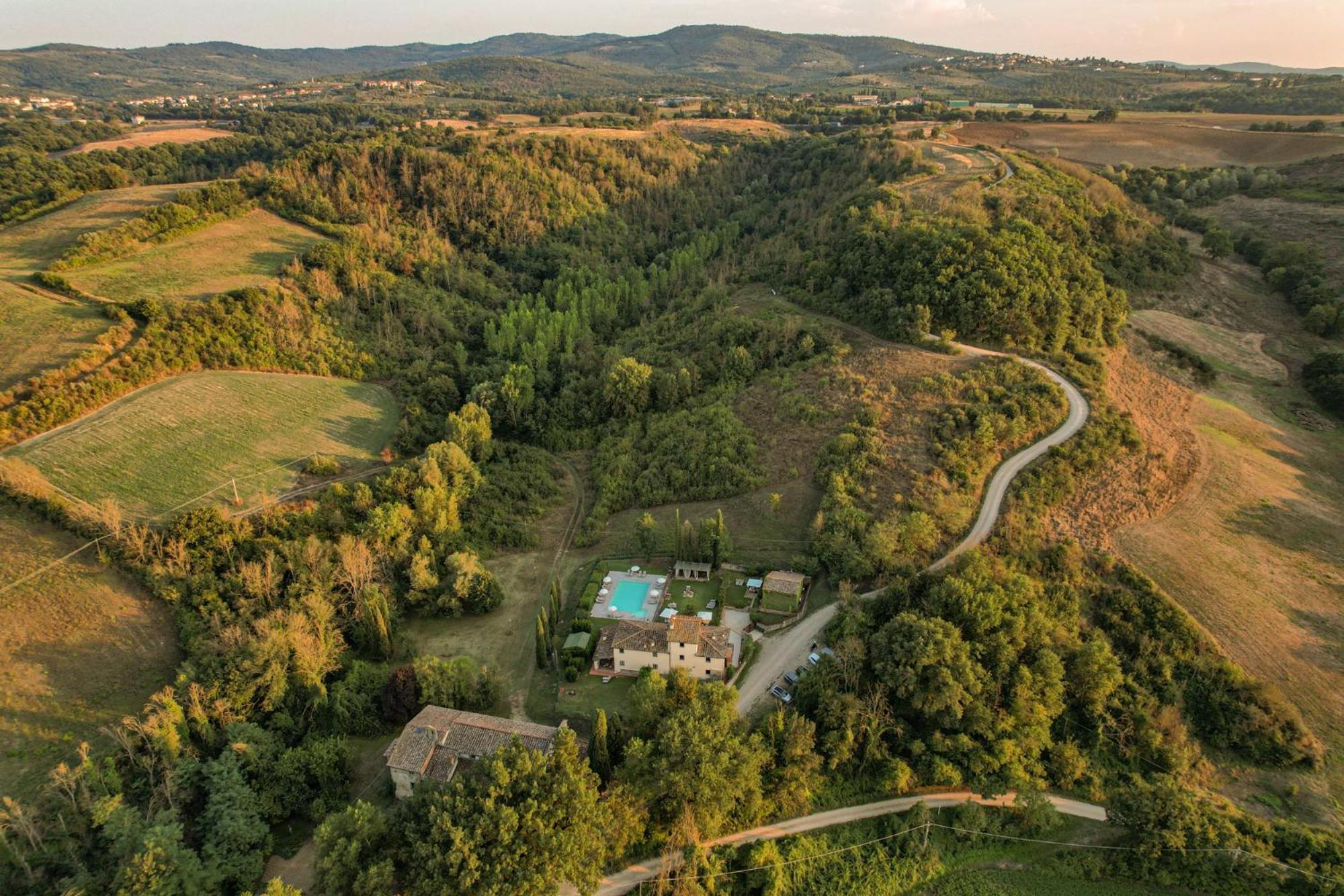 Borgo Santa Maria In Valle 拉泰里纳 外观 照片