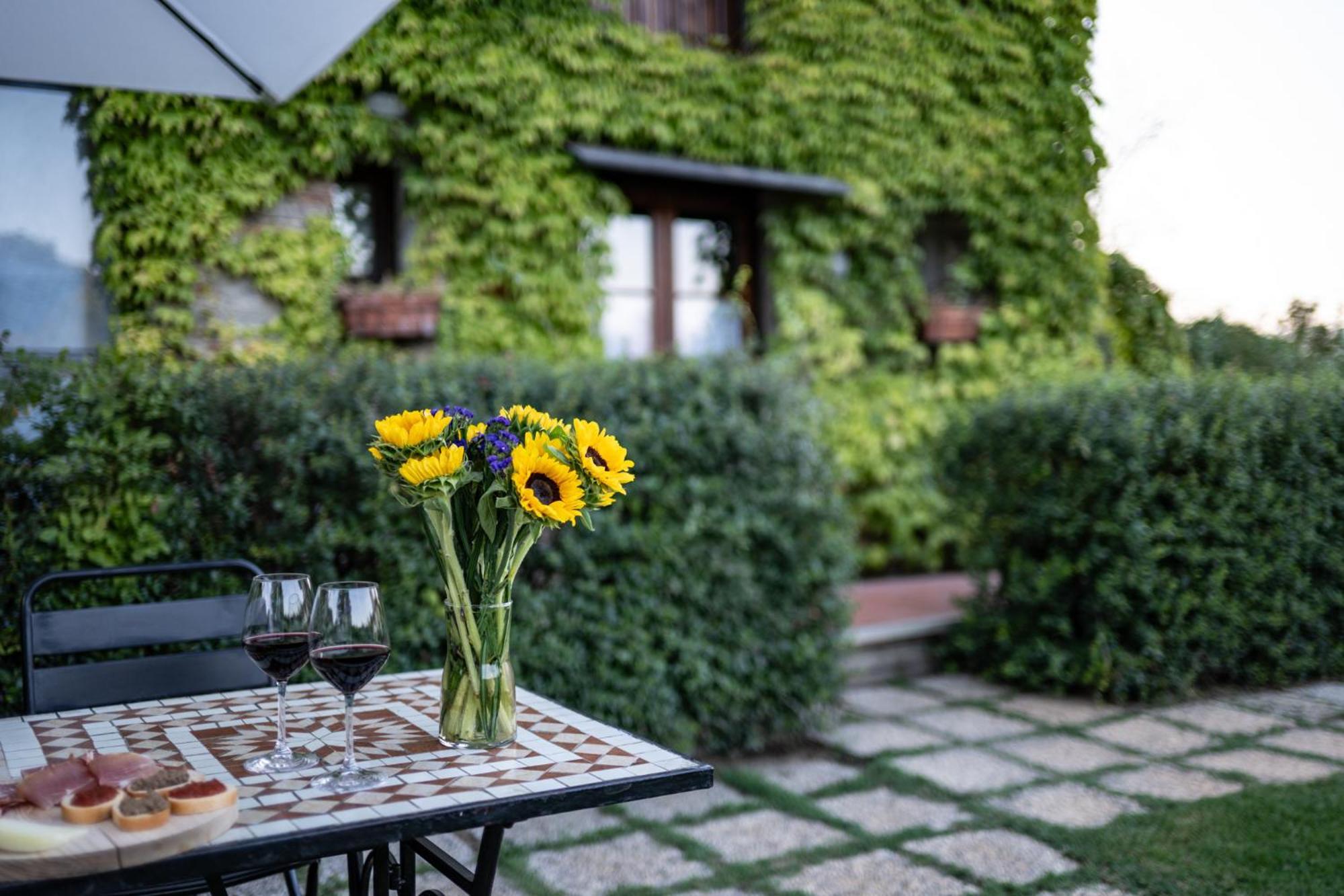 Borgo Santa Maria In Valle 拉泰里纳 外观 照片