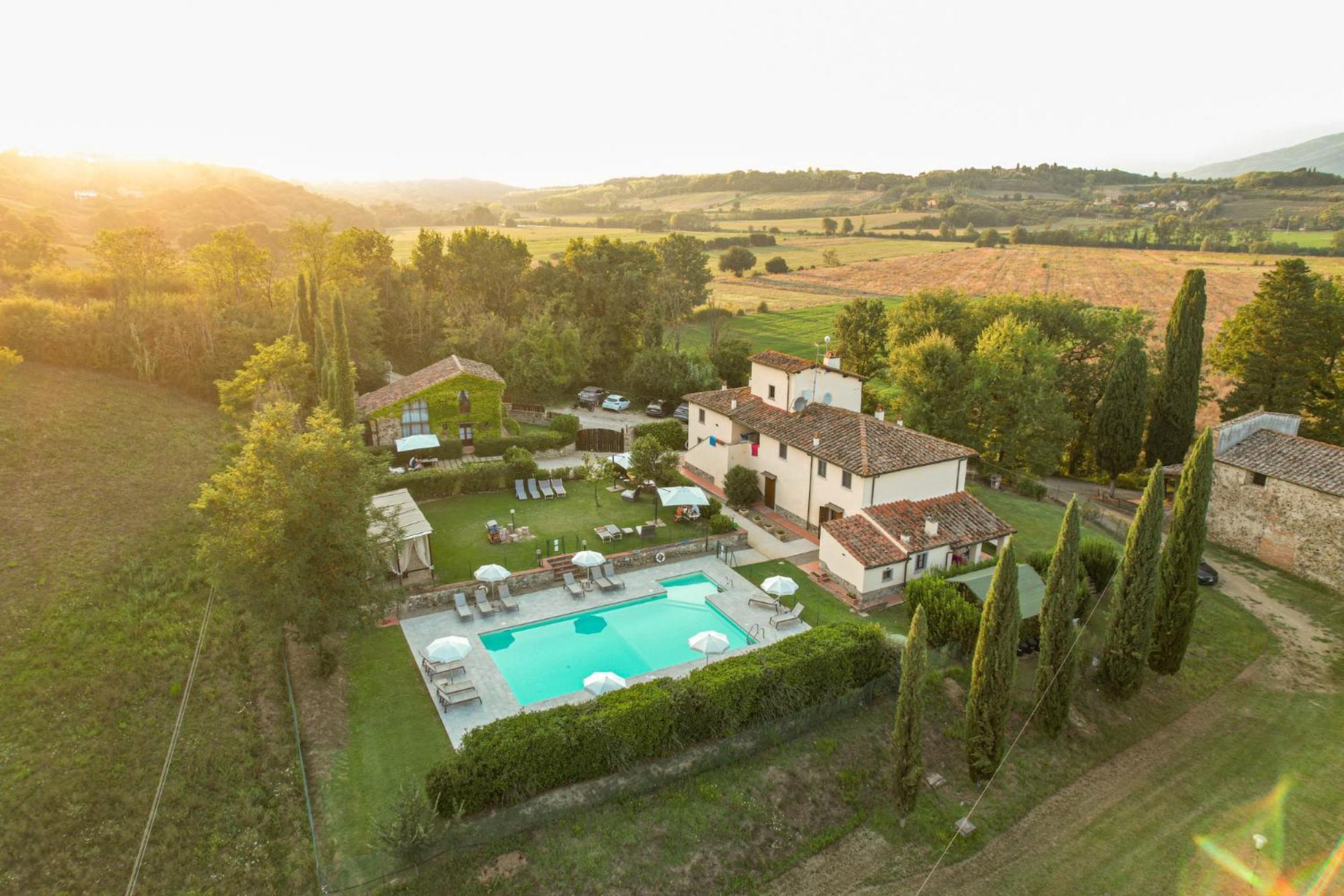 Borgo Santa Maria In Valle 拉泰里纳 外观 照片