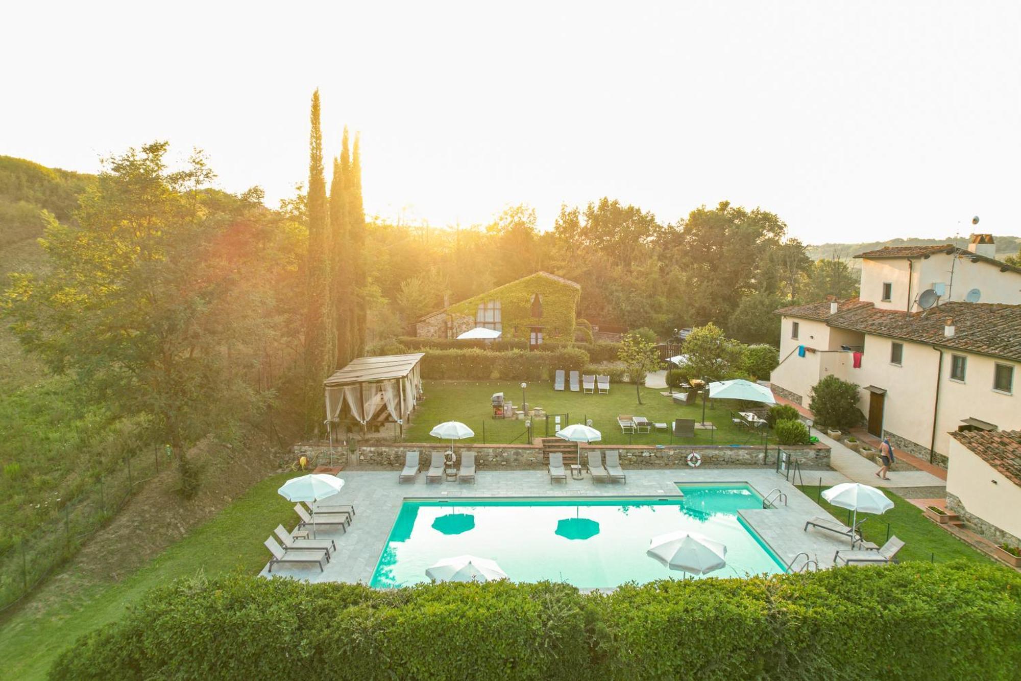 Borgo Santa Maria In Valle 拉泰里纳 外观 照片